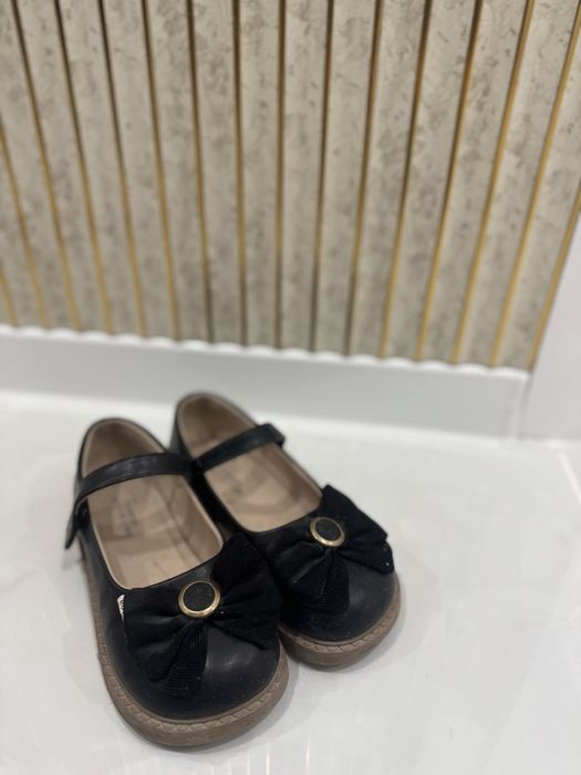 Детские туфли продам