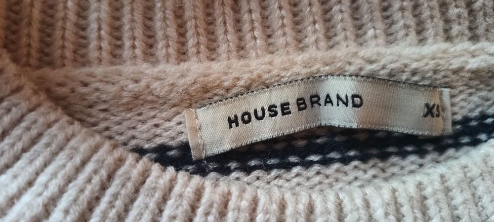 Pulover Reserved (XS)