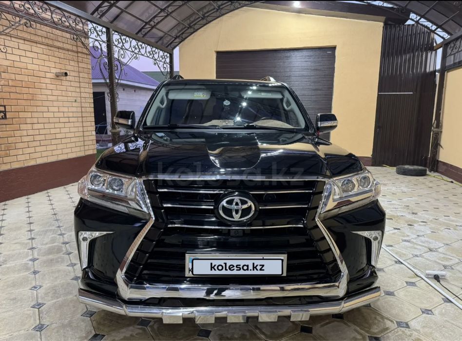 Продам бампера задний и передний