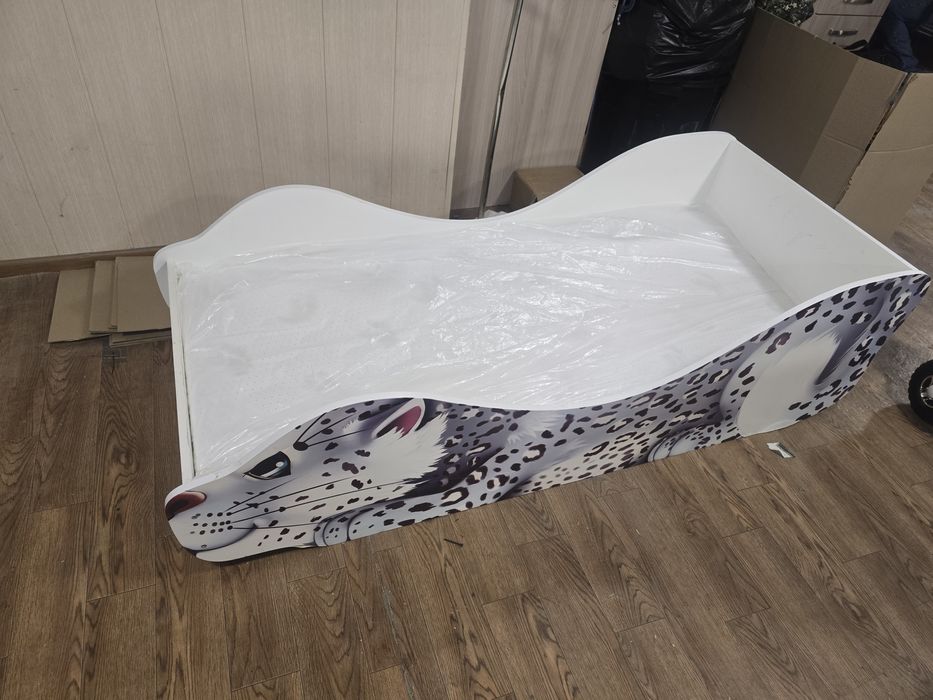 Продам детскую кровать  160*70