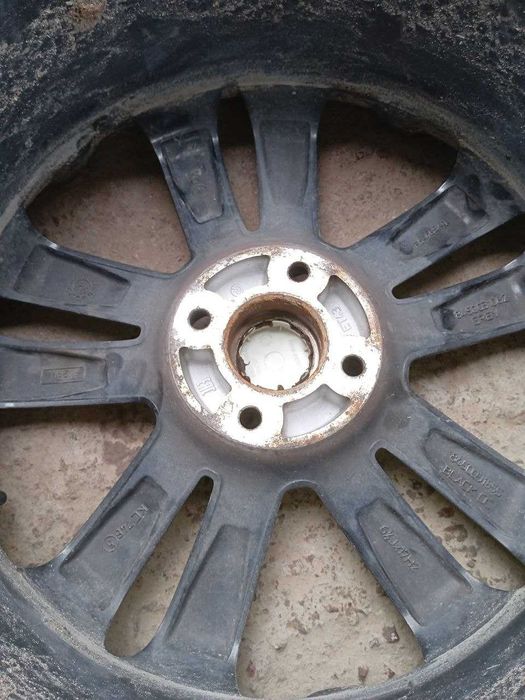 Диски от автомобиля Лада Веста Кросс