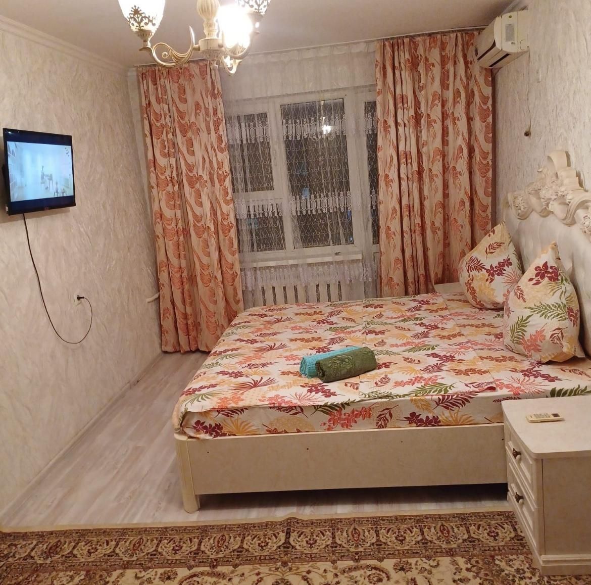 Сдам  посуточно квартира и по часам ест kaspi red