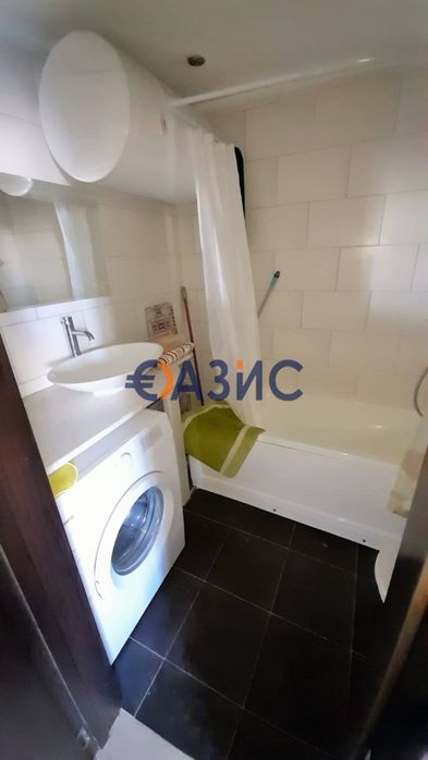 Продава се Двустаен апартамент в к.к. Слънчев бряг - 75 кв.м за 980 €/кв.м - Снимка #8