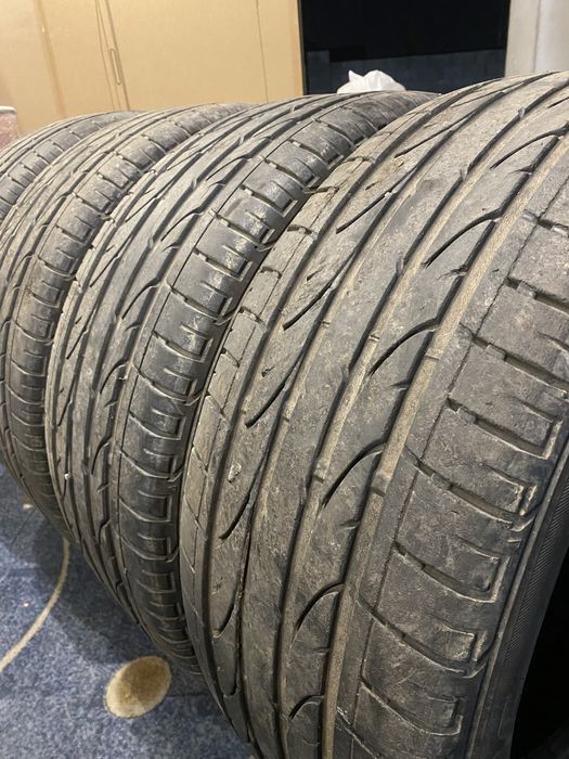Комплект летних шин R18 235/50 Bridgestone (летняя резина)