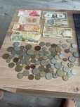 Vand monede si bacnote vechi