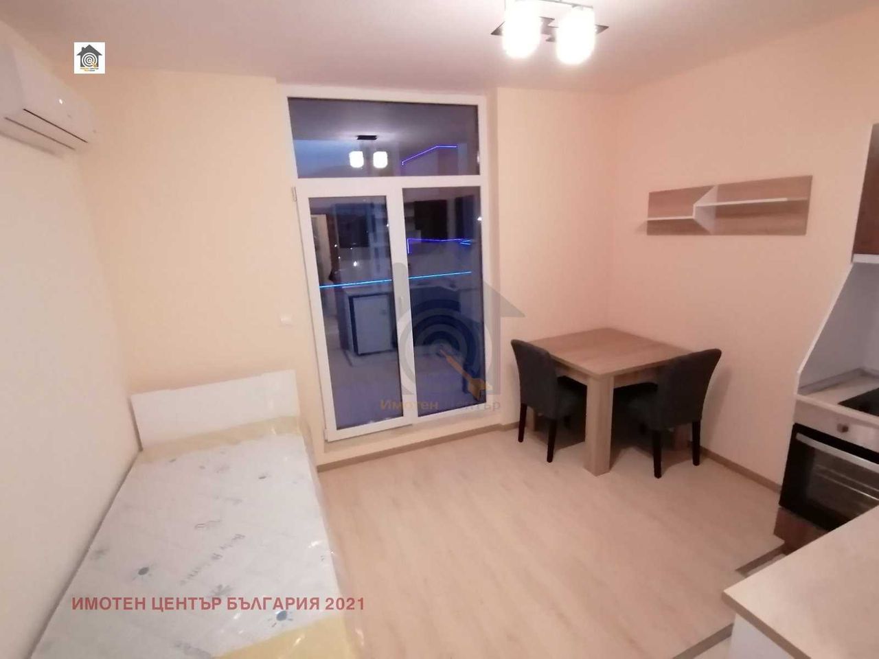 Дава се под наем Едностаен апартамент в София, Витоша - 40 кв.м за 128500 € - Снимка #1