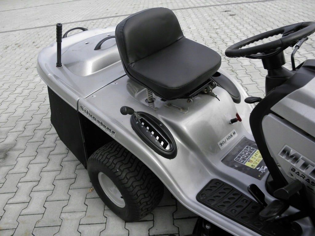 Tractoraș de tuns iarba MTD Silvertrac 20/105