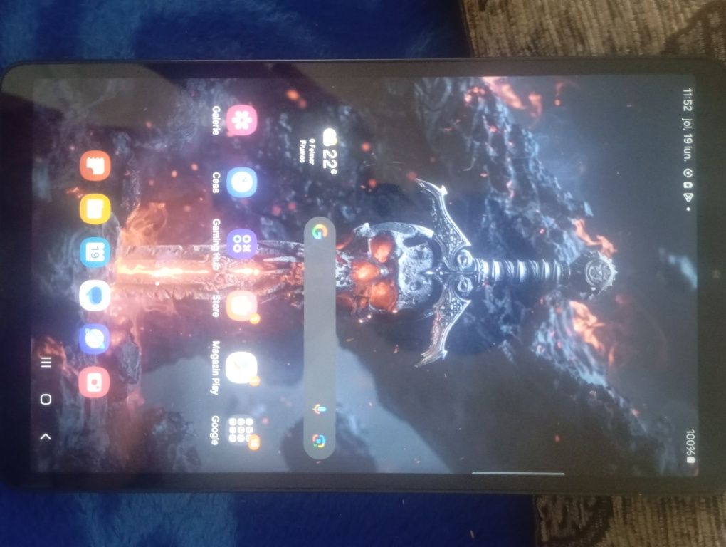 Vand tableta Samsung Galaxy tab a9 funcționează