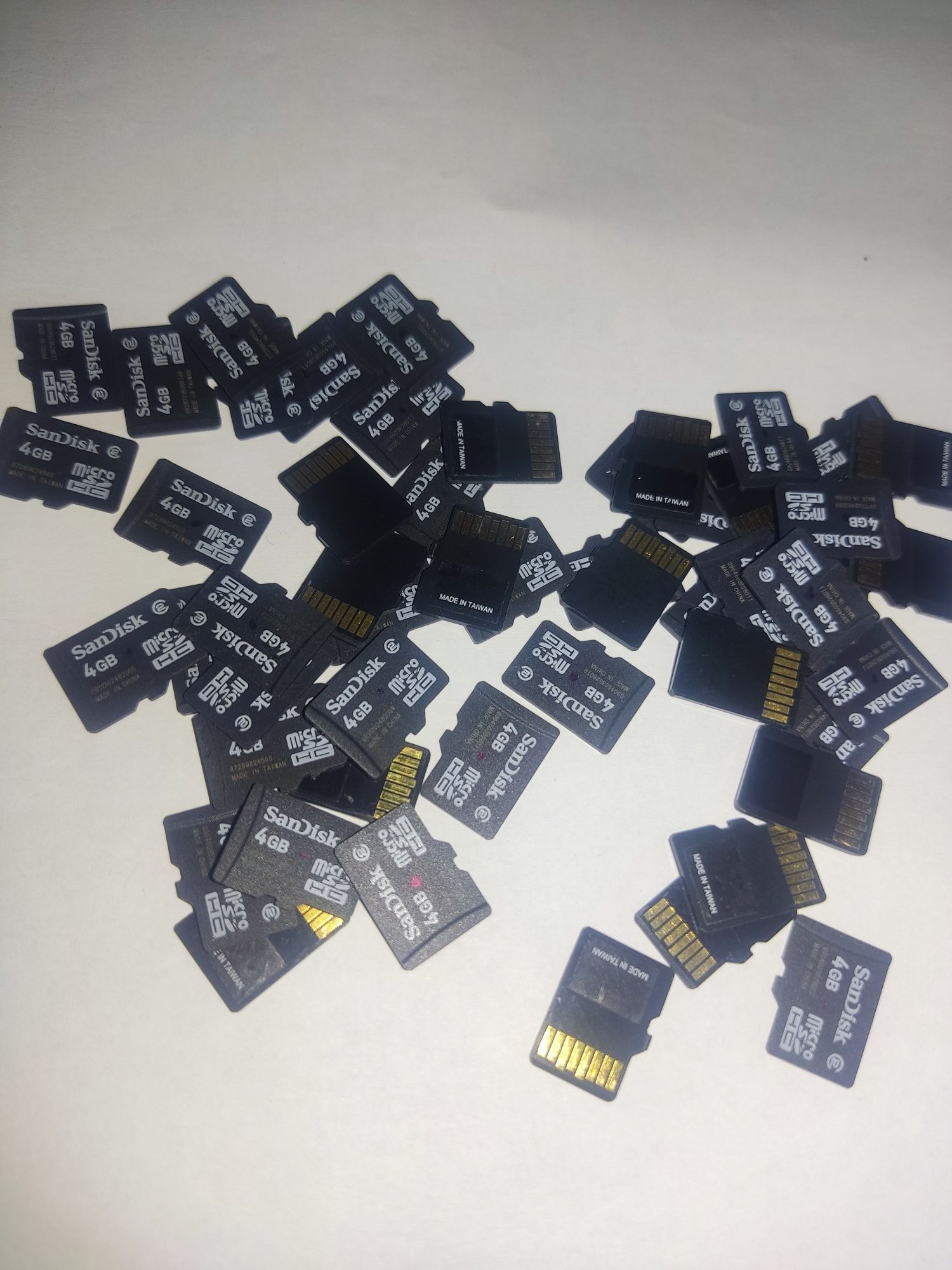 Pachet 15 buc carduri micro sd 4 gb