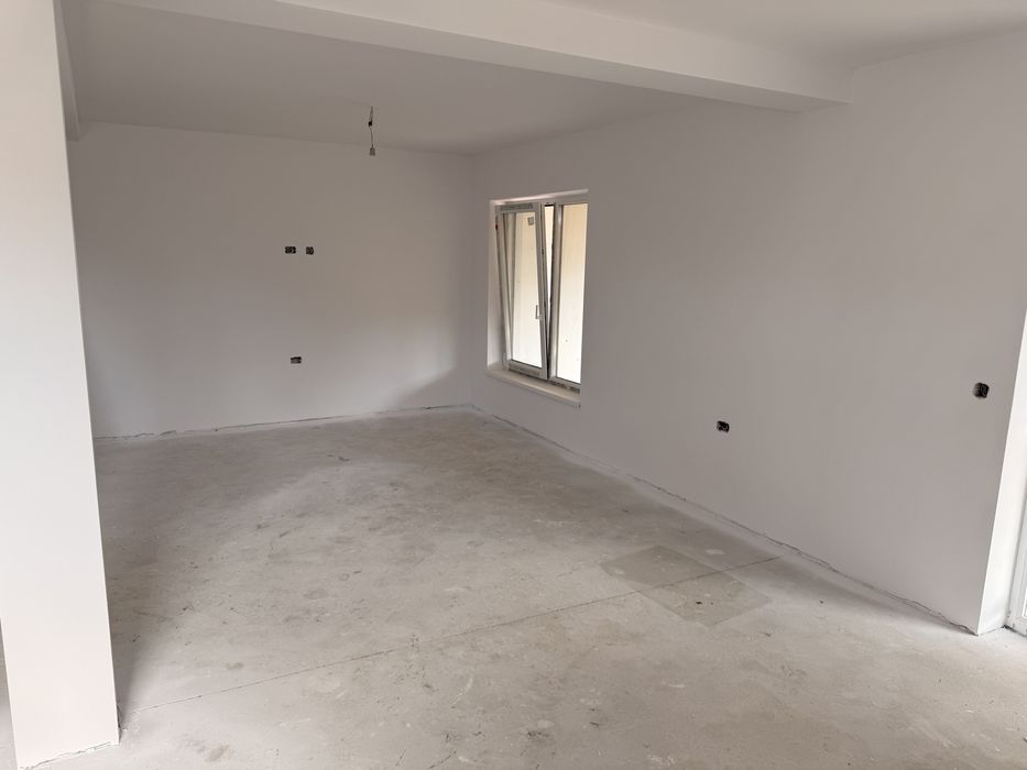 Casa tip Duplex in Ipotesti / Lisaura / 130 mp utili / 260 mp teren