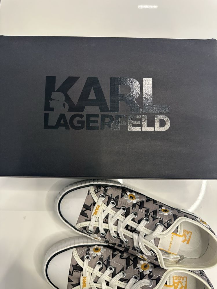 Karl lagerfeld кецове