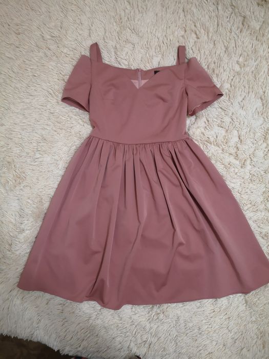 Платье новое не подошло по размеру