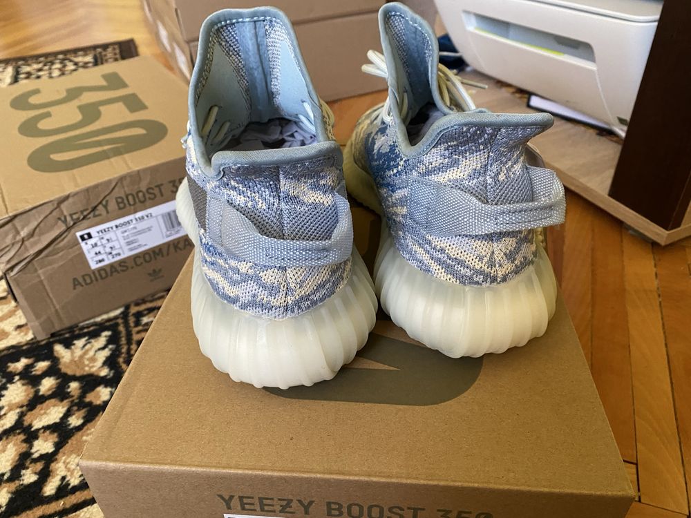 Yeezy 350V2 Mx Frost marimea 37, 38, 38 2/3, 39