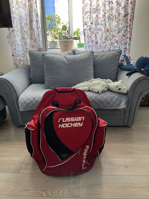 Продам хоккейный баул