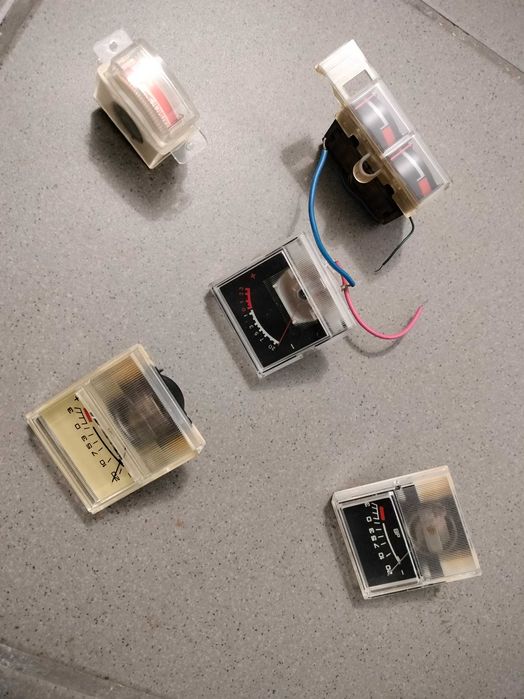 VU Metre si instrumente