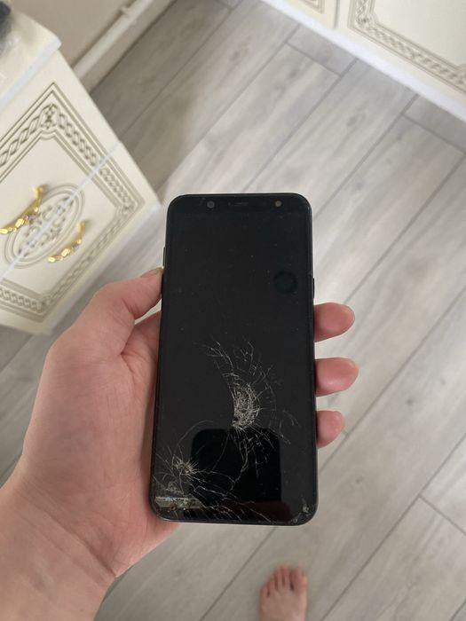 Продайютса Самсун А6