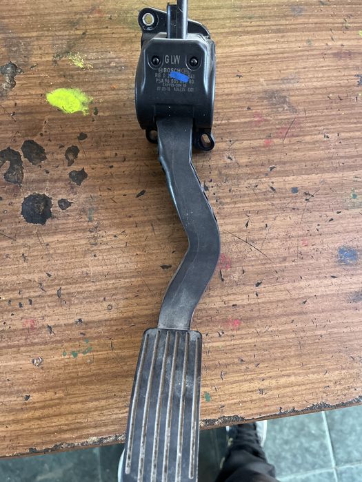 Pedala acceleratie citroen c4 1.6hdi