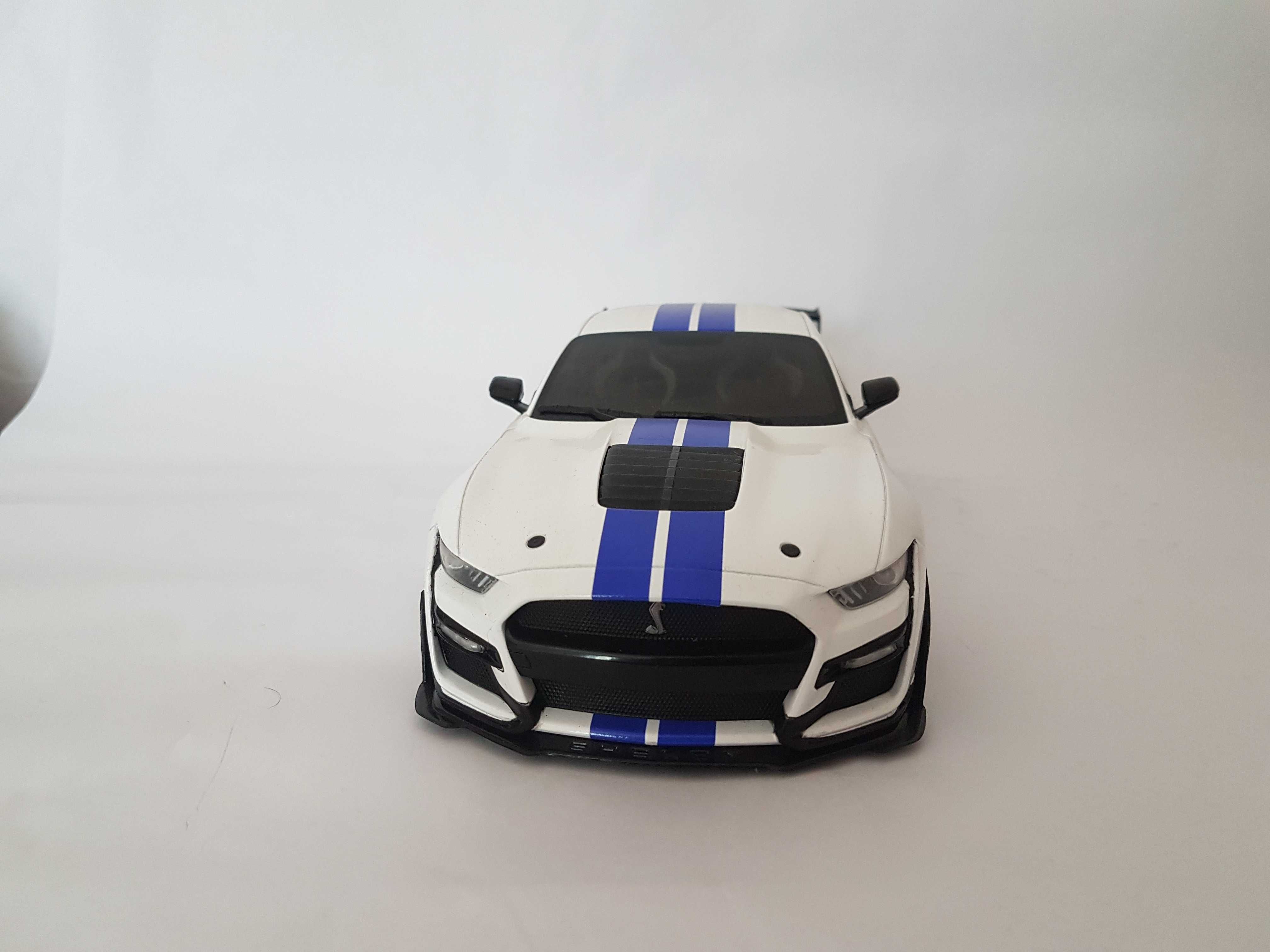 Macheta Ford Shelby Gt scara 1/18