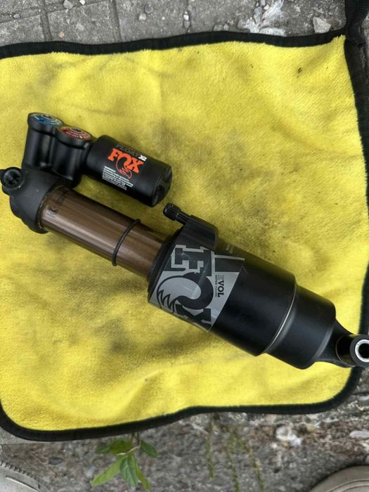 Заден амортисьор Fox float x2 225x75