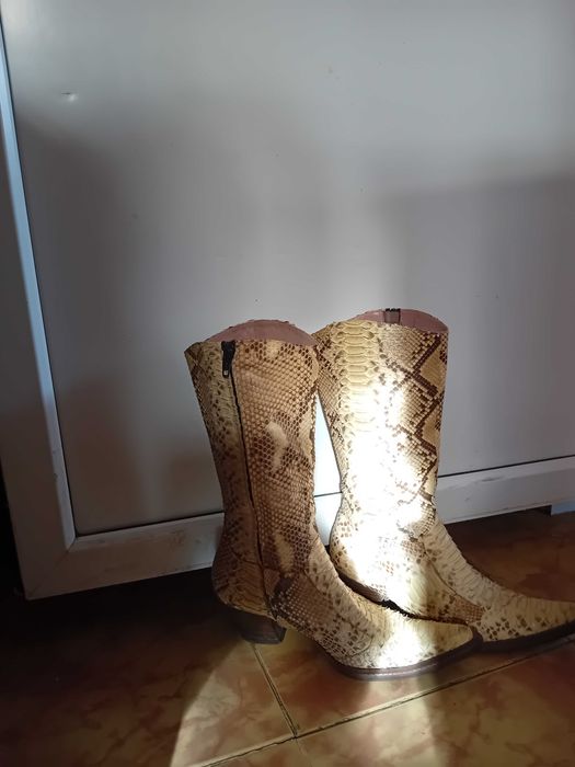 Cizme din piele de crodil si piele de piton