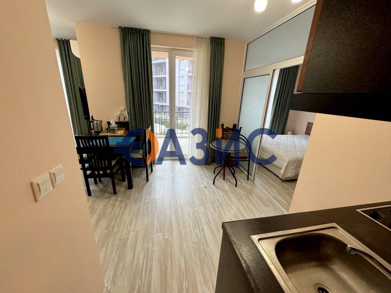 Продава се Тристаен апартамент в к.к. Слънчев бряг - 70 кв.м за 1199 €/кв.м - Снимка #10
