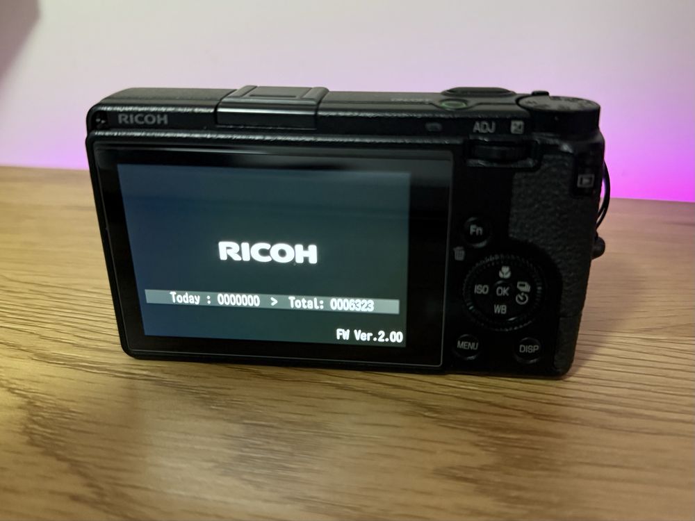 Ricoh GR iii - много добро състояние