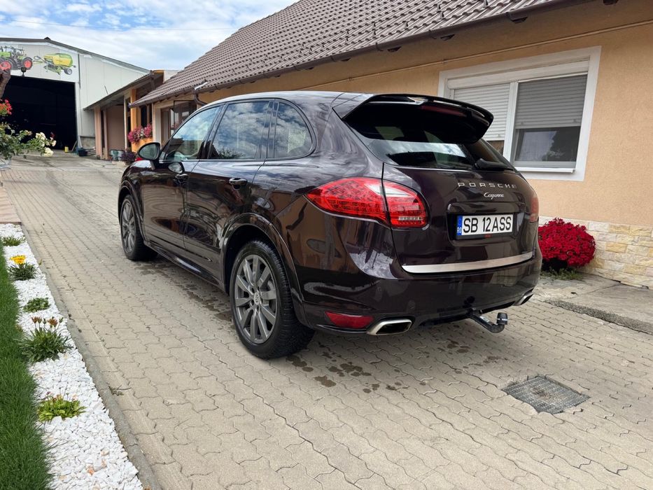 Porsche cayenne in perfecta stare
