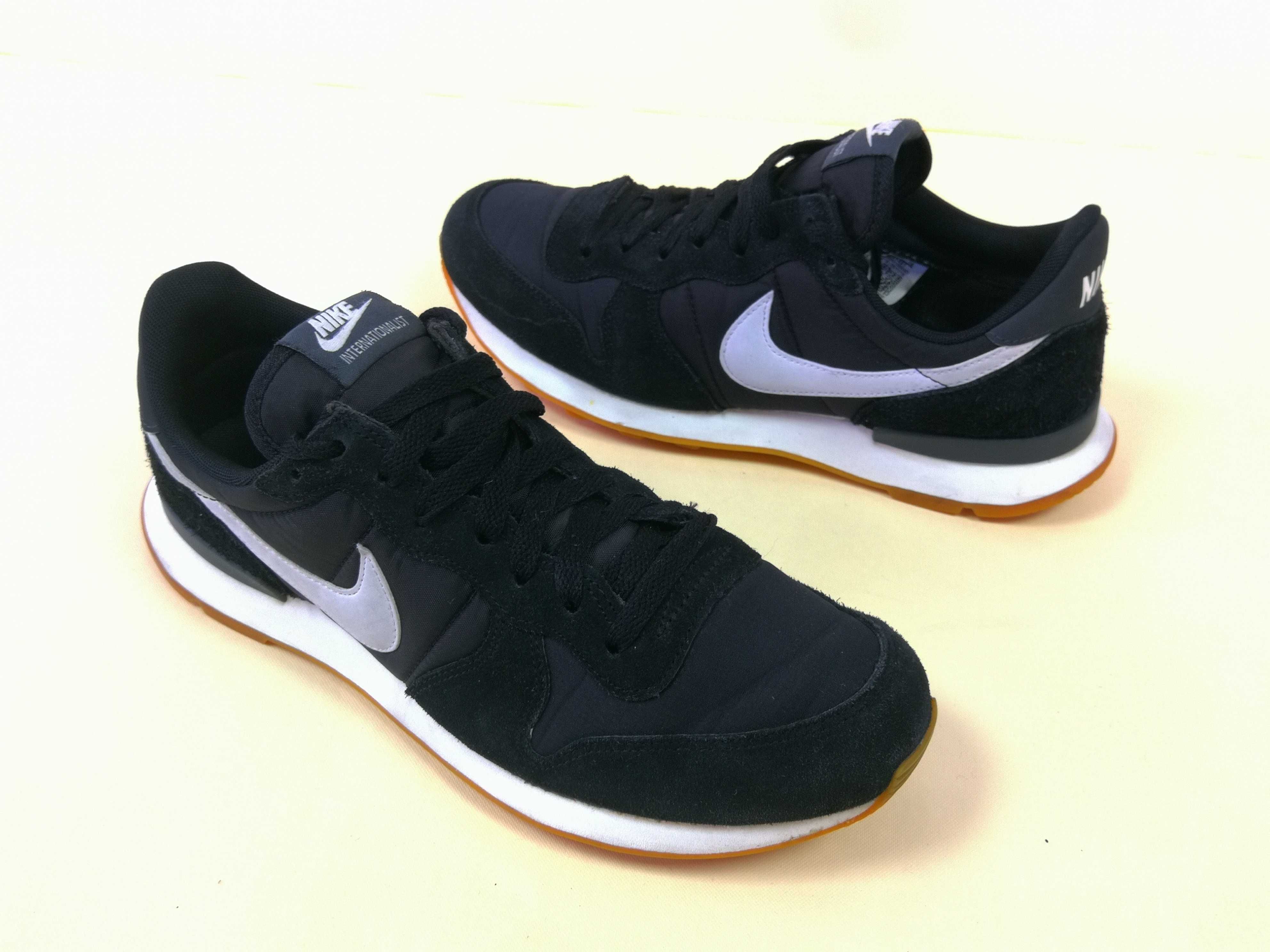 Adidasi tenisi ghete  39 40 NIKE Internationalist   - USA - Excelenti