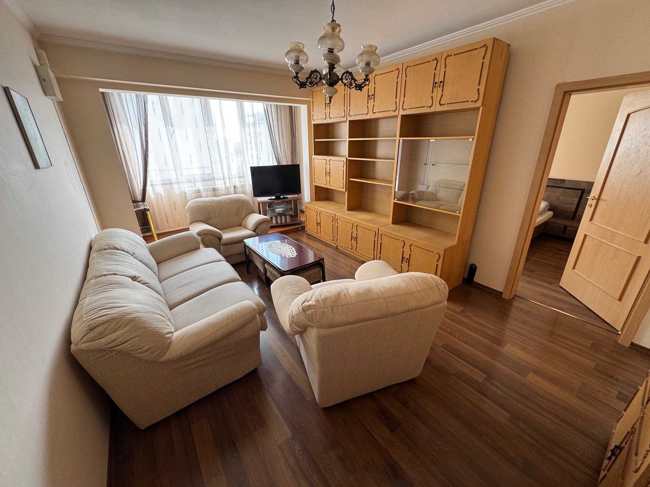 Продава се Тристаен апартамент в София, Надежда 2 - 90 кв.м за 2556 €/кв.м - Снимка #3