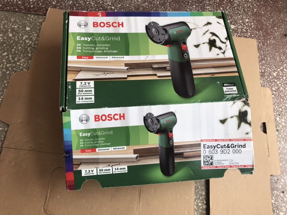 Polizor Unghiular Bosch EasyCut&Grind - cu 1 acumulator Li-Ion, 7.2 V