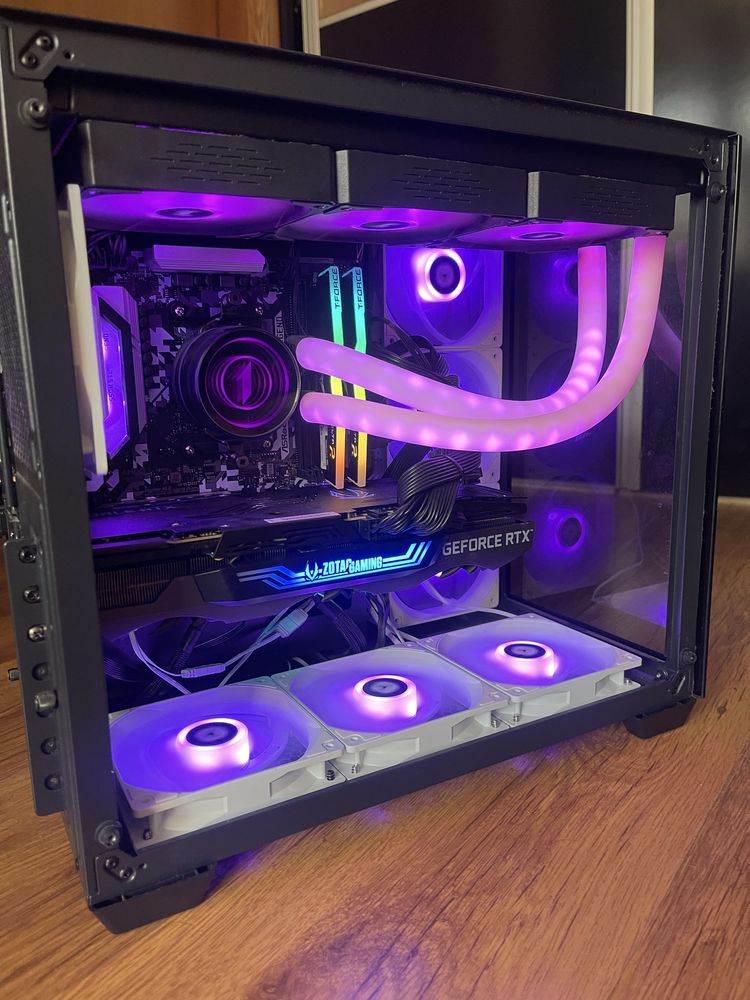 Геймърски компютър/ Ryzen 5800X/Водно/32GB/RTX 3090 24GB/1.5TB SSD