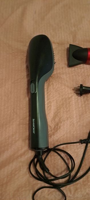 Aparate pentru uscat/coafat