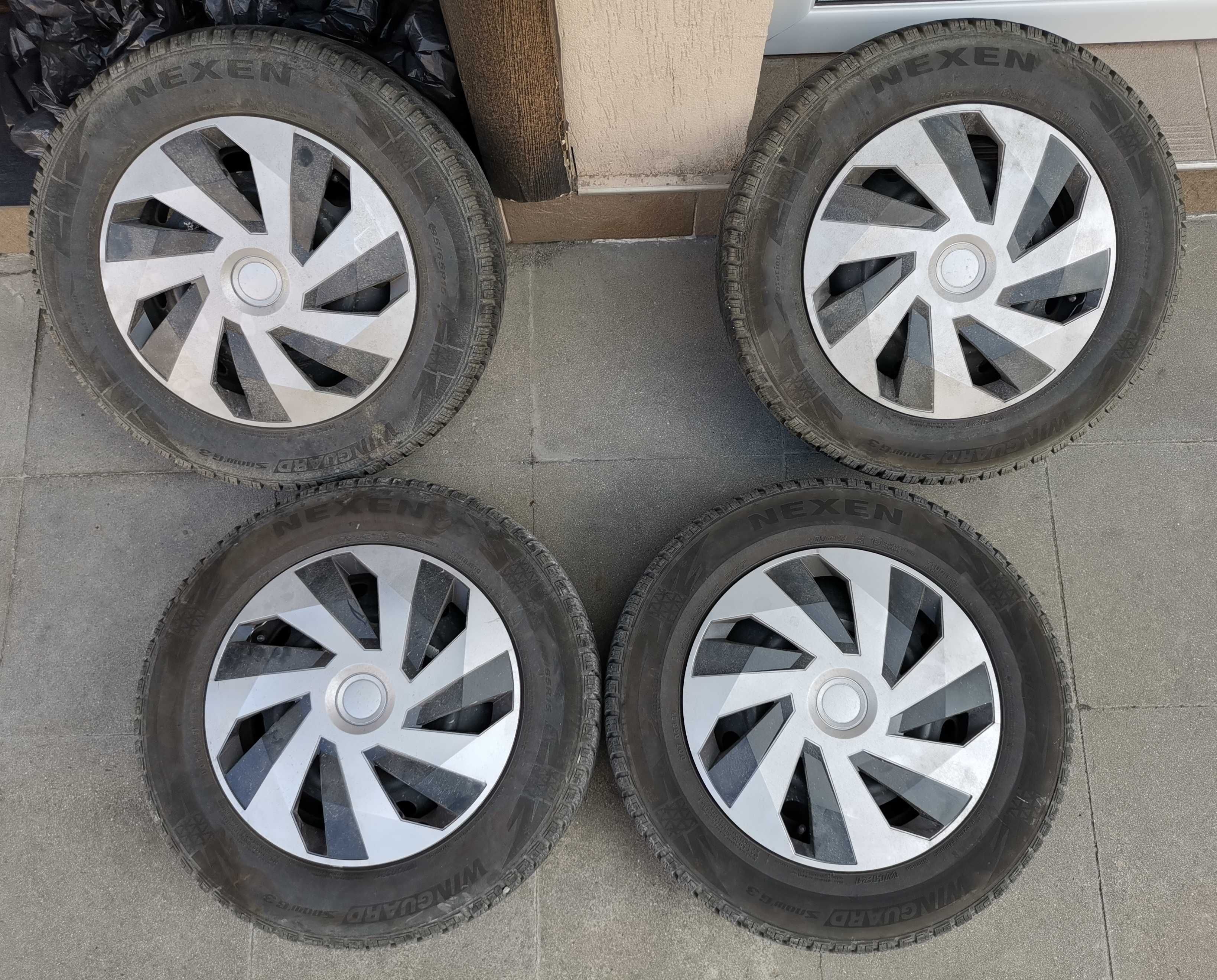 15" ЧИФТ НОВИ Зимни Гуми с джанти NEXEN - Рено,Пежо Ситроен 195/65 R15