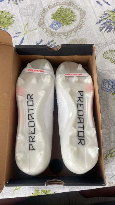 Vand ghete adidas predator elite FG