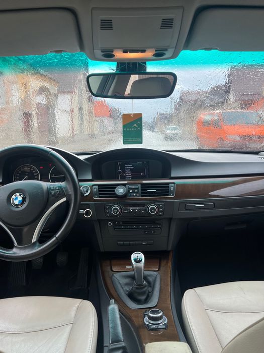 Vând BMW seria 3