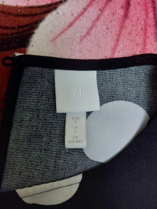 Rochie neagra cu buline albe