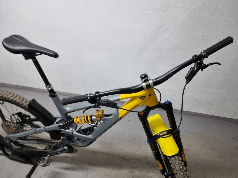 Продавам колело УТ Capra  Uncaged 11 MX
