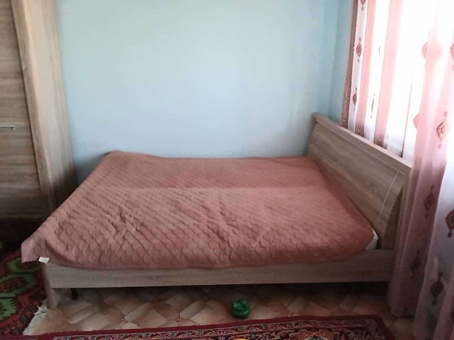 Кровать двуспальняя