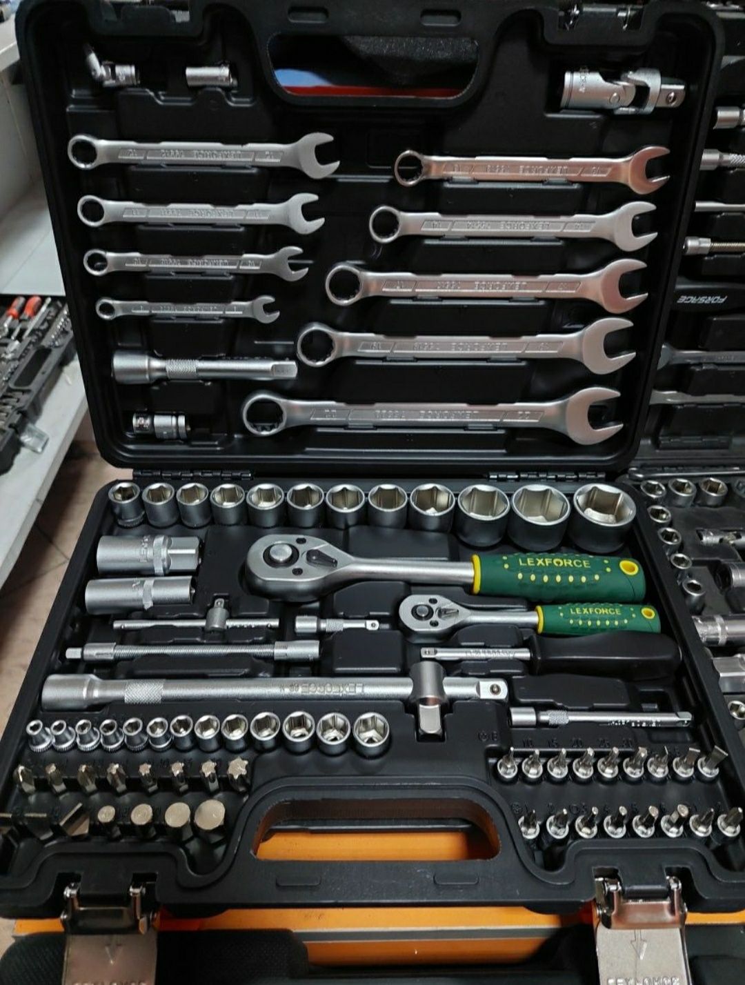 Набор ключей LEXFORCE 82 предмета набор инструментов в Караганде авто