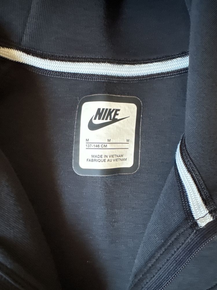 Nike tech fleece