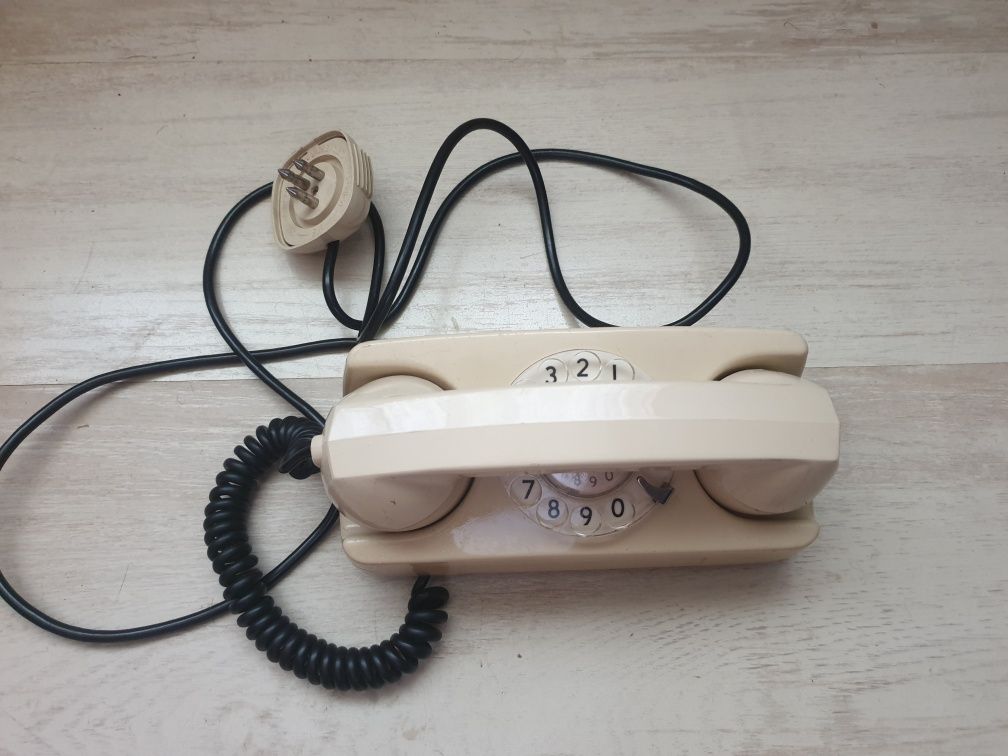 Telefon disc Italia Starlite GTE vintage anii 70 analog cu fir