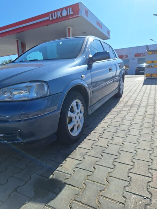 Vând opel ,an fabricație 1999