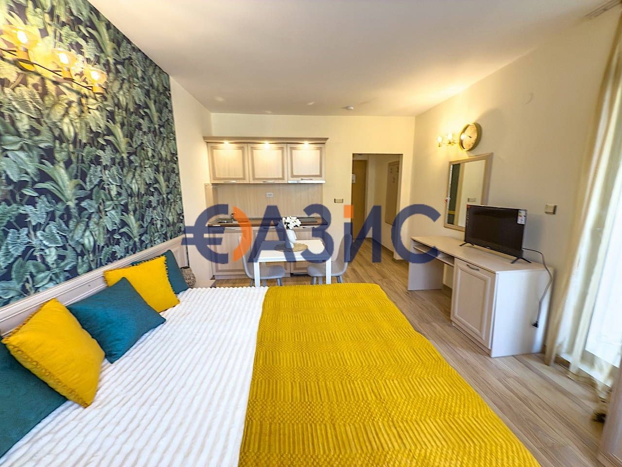 Продава се Едностаен апартамент в к.к. Слънчев бряг - 37 кв.м за 1311 €/кв.м - Снимка #13