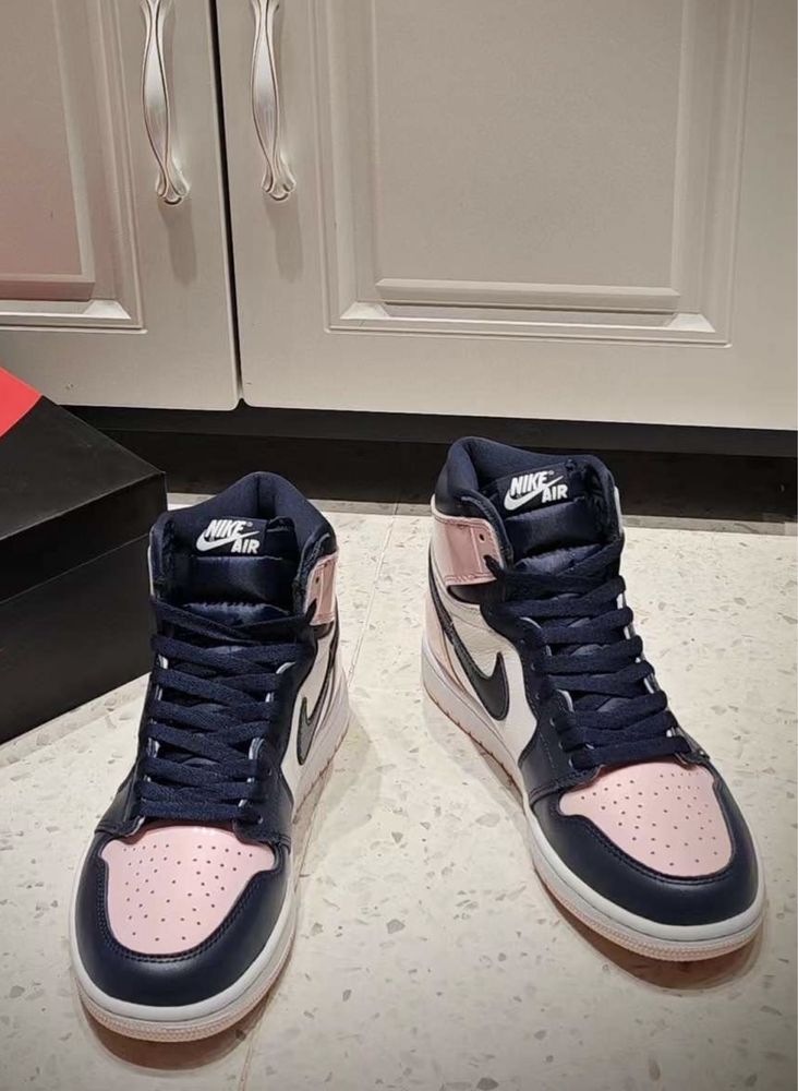 Air Jordan 1 High Atmosphere Pink