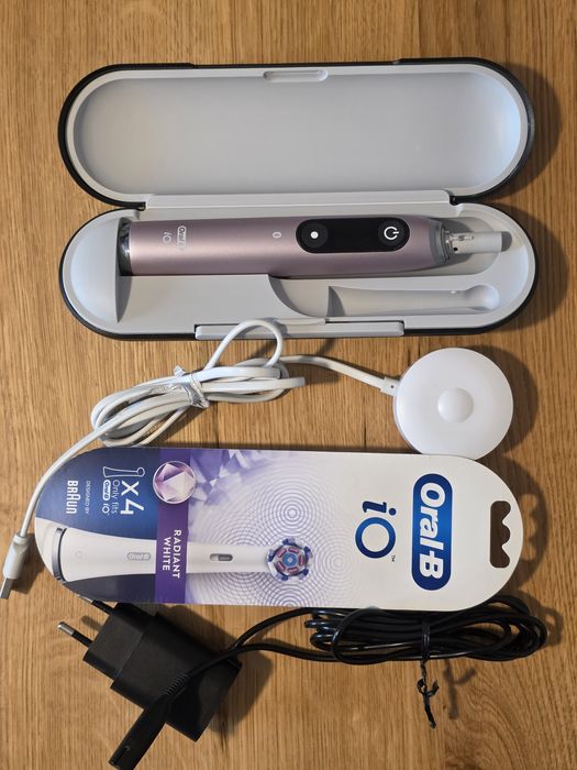 Periuta de dinți oralb oral b  IO 9