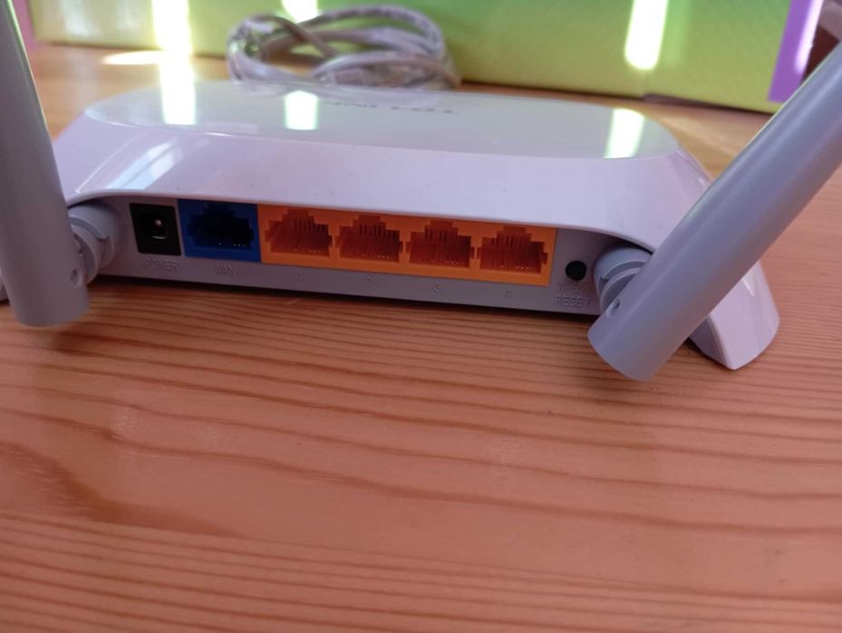 Нов Рутер TP-Link - TL-WR840N, 300Mbps, бял