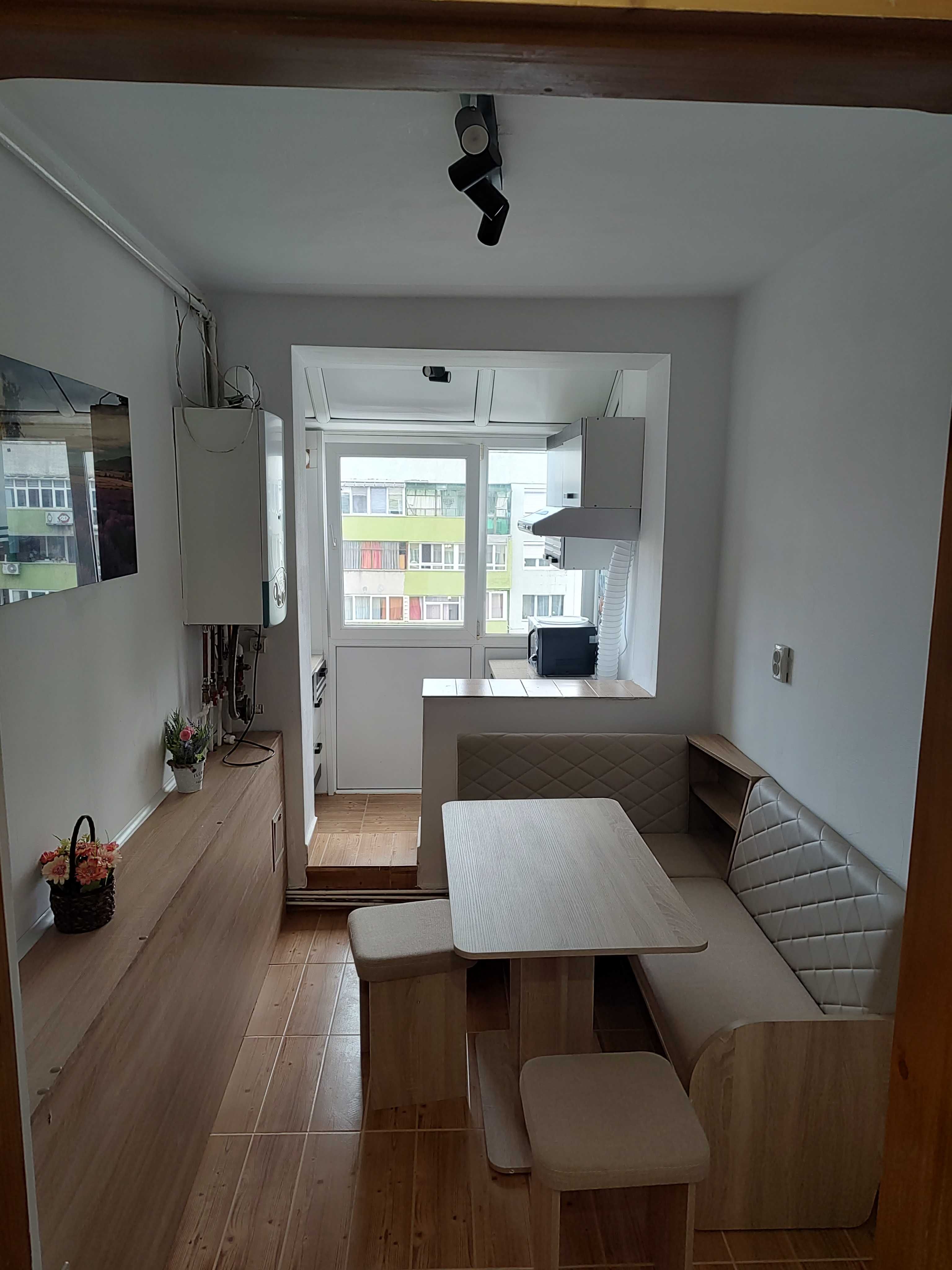 Inchiriez apartament 3 camere complet decomandat Mihai Viteazul