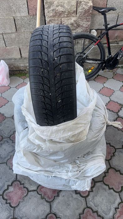 Продам зимние шины