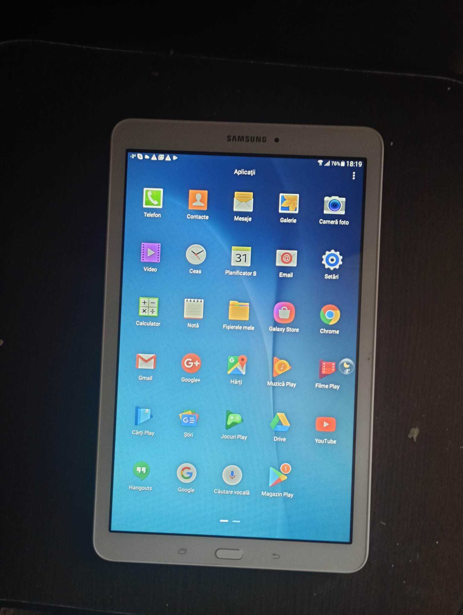 Vand Tableta samsung T561