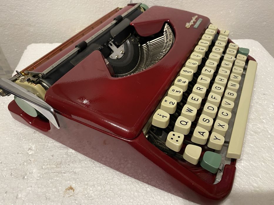 Masina de scris olympia splendid 33